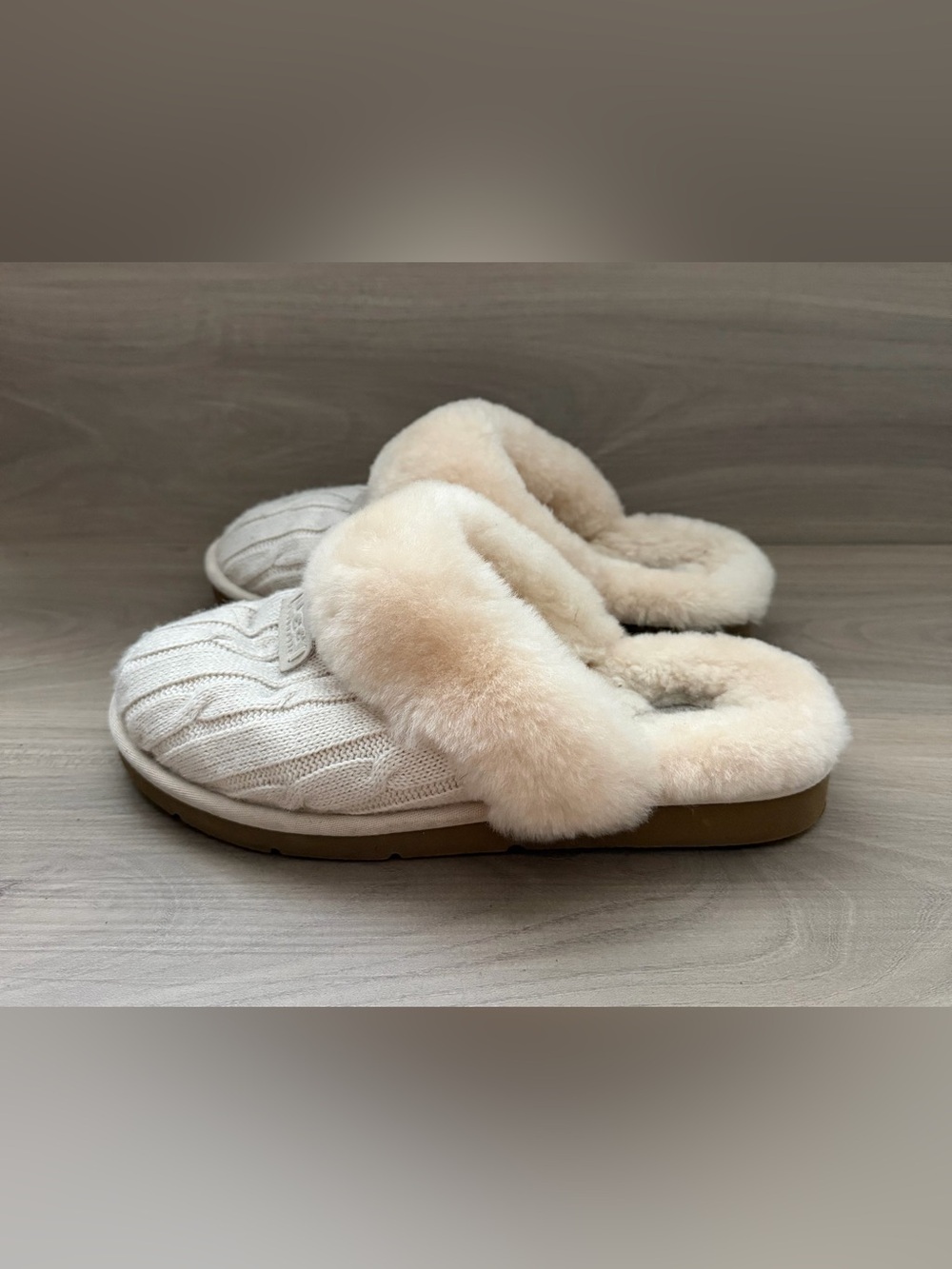 UGG Australia 1865 Cozy Knit Slippers Cream Cable Knit Shearling Women’s Size 8
